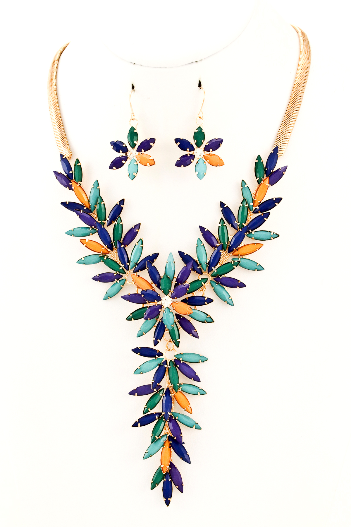 Acrylic Flower Petal Necklace Set Necklaces