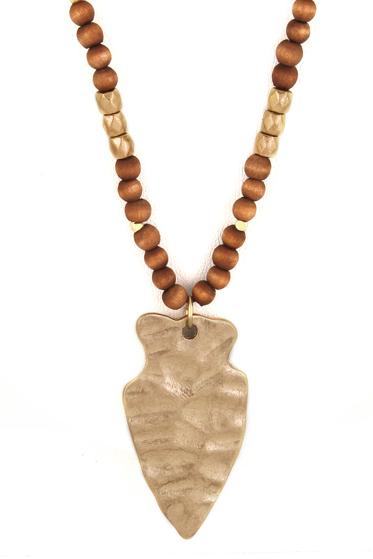 hammered-metal-pendant-necklace-necklaces