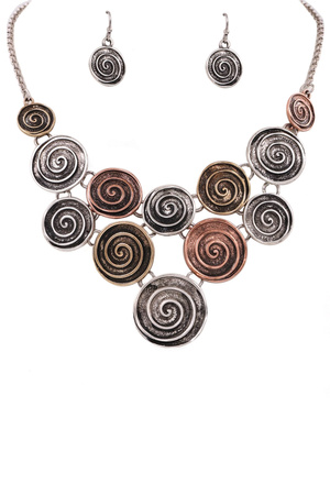 Swirl Charm Disc Necklace Set