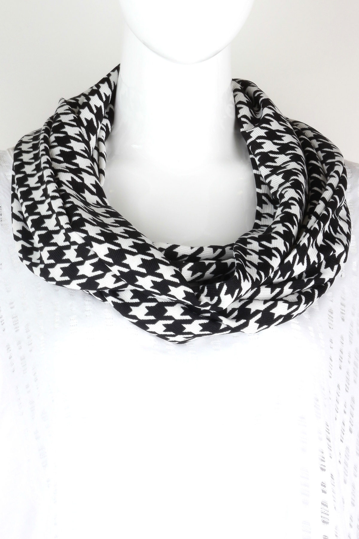 Knitted Houndstooth Print Infinity Scarf - Scarves