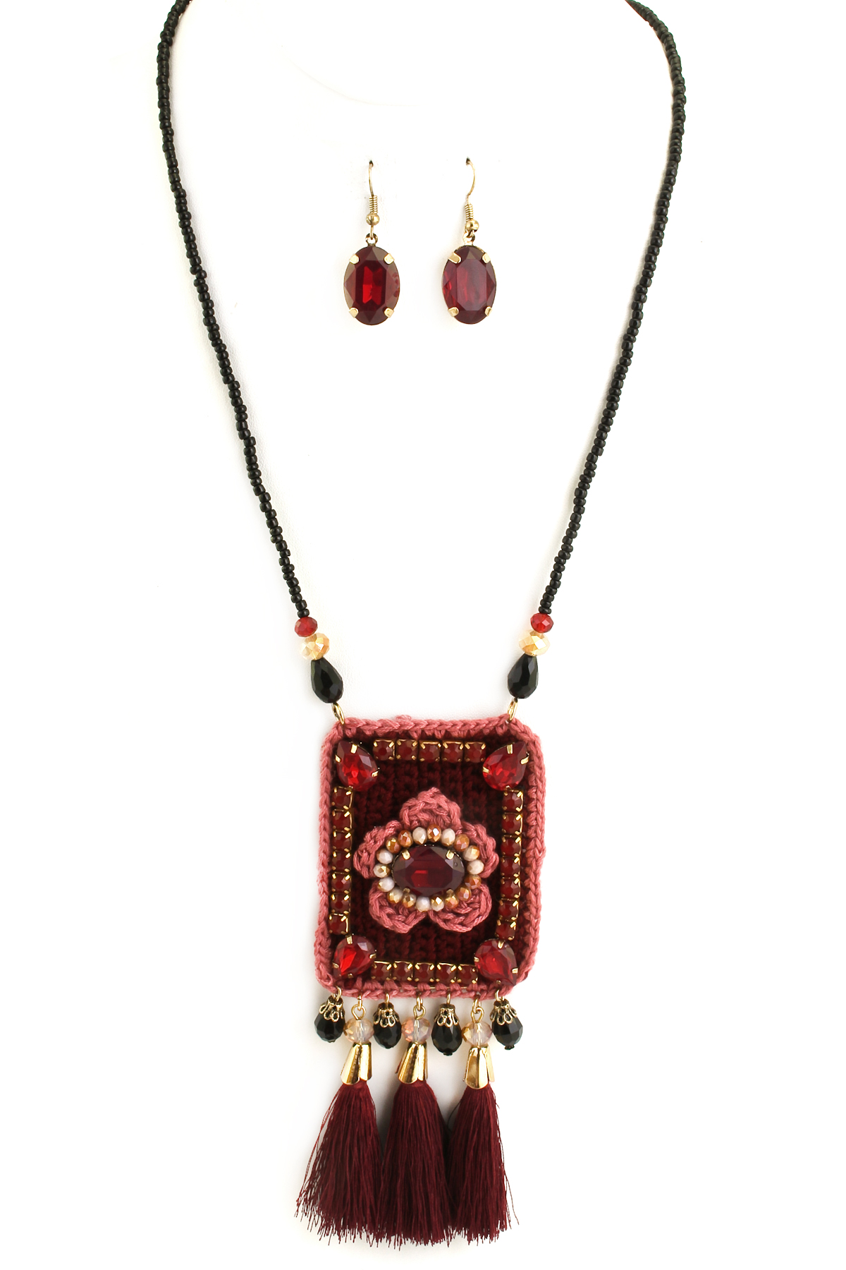 Knit Floral Pendant With Faceted Jewel Tassel Necklace Set