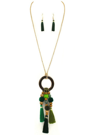 Wood Ring Pom Pom/Tassel Pendant Necklace Set