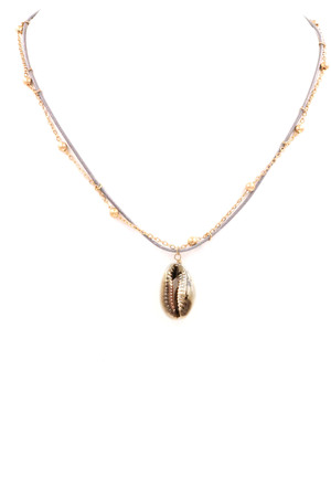 Metal Shell Charm Necklace
