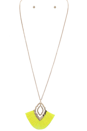 Diamond Cotton Necklace