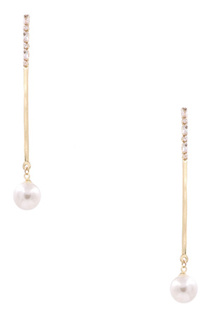 Cream Pearl Bar Earrings