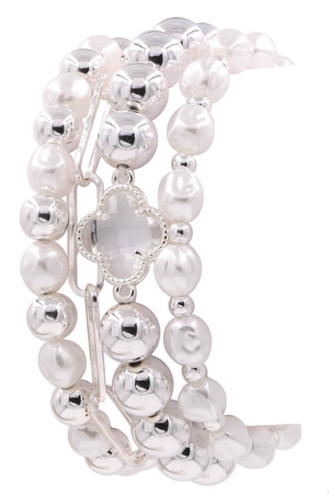 Cream Pearl Quatrefoil Stretch Bracelet Set