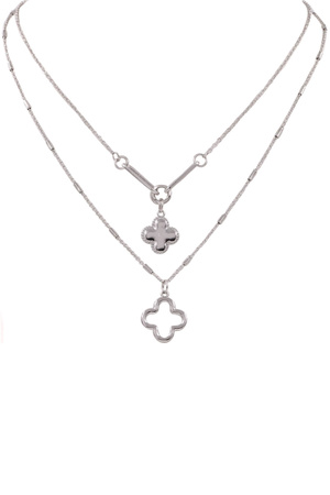 Metal Layer Quatrefoil Necklace