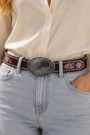 Bordered Floral Embroidered Strap Oval Buckle Belt