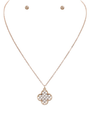 Pavé Stone Quatrefoil Pendant Necklace Set