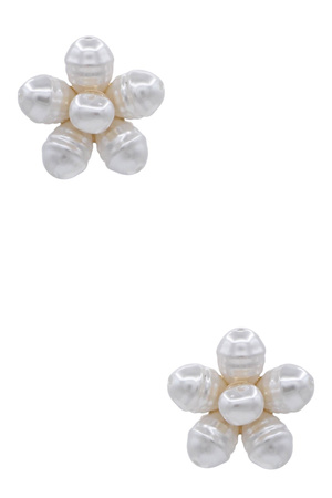 Elegant Flower Pearl Post Earrings