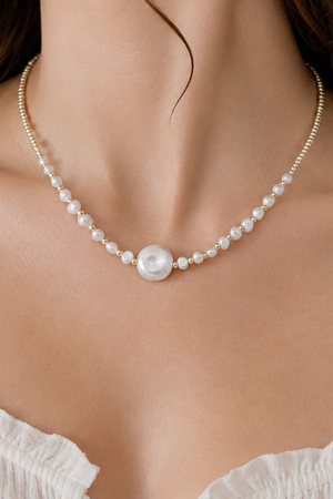Metal & Cream Pearl Beaded Necklace