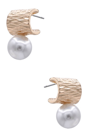 Textured Wide Huggie Hoop Earrings with Pearl Accent