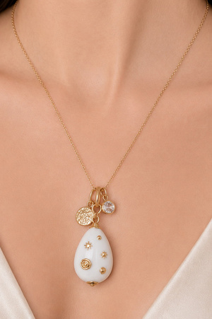 Mother of Pearl Teardrop Charm Cluster Pendant Necklace