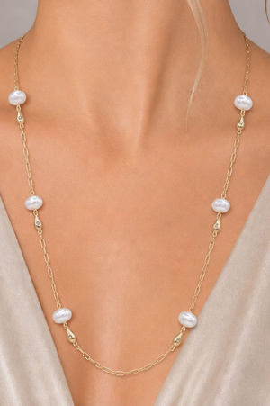 Baroque Pearl & Metal Teardrop Station Necklace
