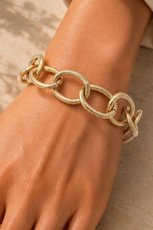 Textured Oval Link Chain Bracelet