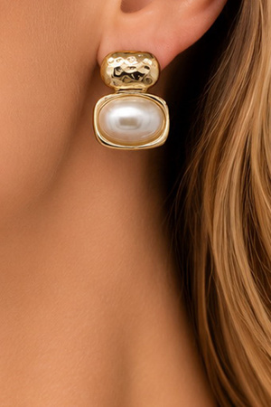 Hammered Metal Pearl Statement Stud Earrings