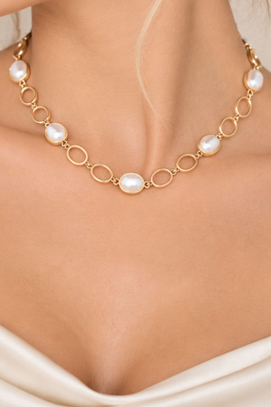 Pearl & Open Oval Link Necklace