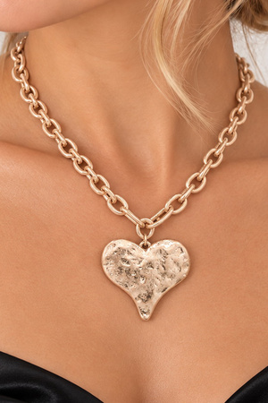 Textured Heart Pendant Necklace