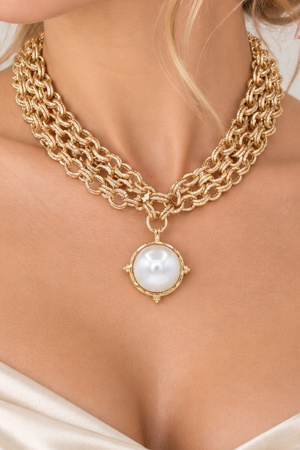 Layered Textured Chain Pearl Pendant Necklace