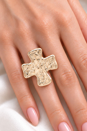 Gold Hammered Cross Statement Ring