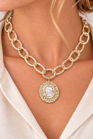 Pearl Accent Medallion Chain Necklace